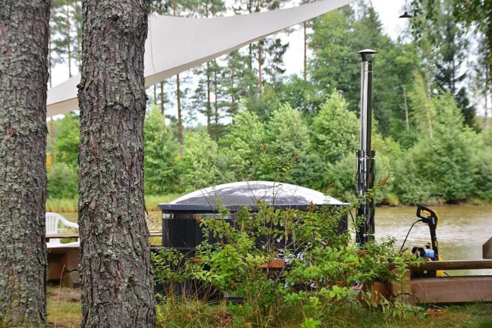 Dragon House In The Tree! Jacuzzi, Sauna ,Cinema,Heated Lici  Exterior photo